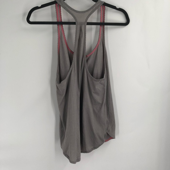 LULULEMON 105 F Singlet Tank Racerback Scallop Trim Heathered Grey Light Luon - Picture 3 of 6